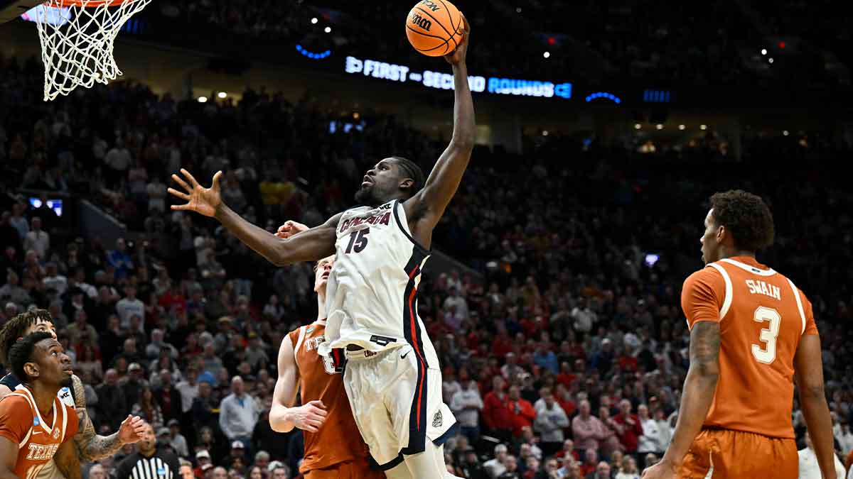 Warriors Shock NBA Fans by Signing Summer League Sensation to Mysterious Two-Way Deal