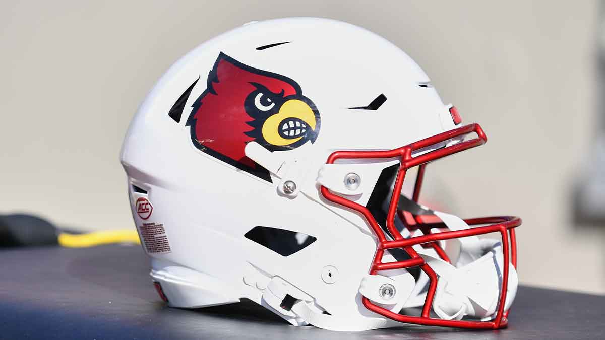 2027 Top DL Shocker: Louisville Cardinals Steal Star Recruit from Boston College in Stunning Twist