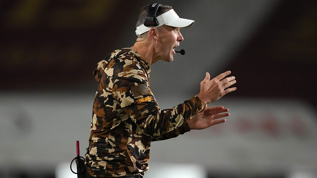 Former Lincoln Riley Star Uncovers Shocking Weaknesses in USC Defense