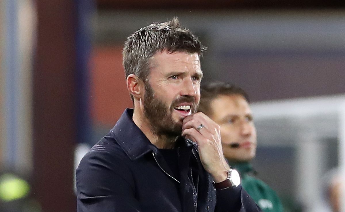 Michael Carrick Breaks Silence After Shocking 4-1 Defeat: What Went Wrong at Manchester United?
