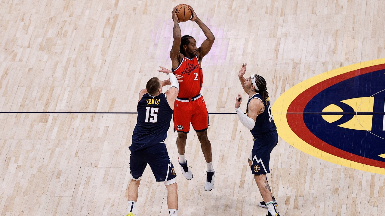 Unexpected Resurgence: How Two NBA Legends Defied the Odds to Keep Playoff Dreams Alive